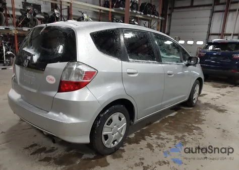 2013 Honda Fit from USA, damaged, VIN JHMGE8G3XDC082837